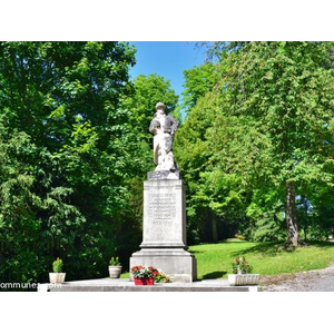 le monument aux morts