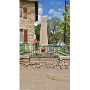 le monument aux morts