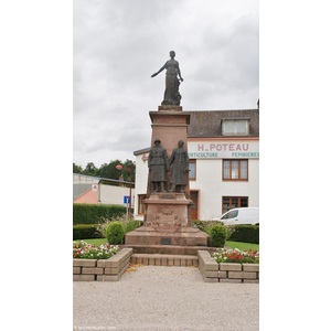 le monument aux morts