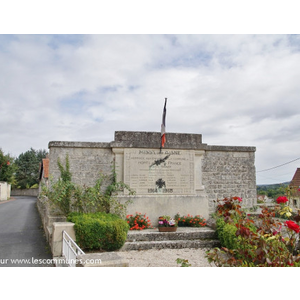 le monument aux morts 