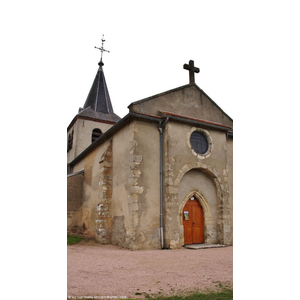 L église