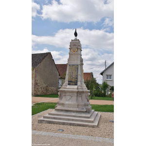 le monument aux morts