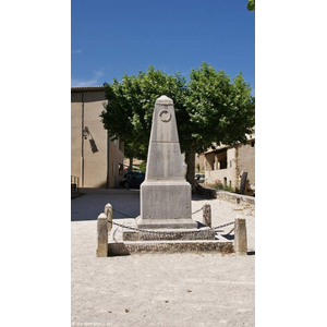 le monument aux morts