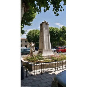 le monument aux morts