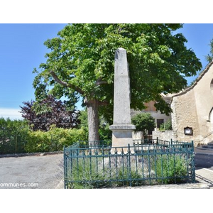 le monument aux morts