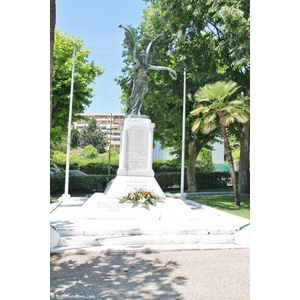 le monument aux morts