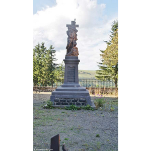 le monument aux morts