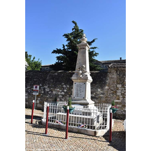 le Monument Aux Morts 