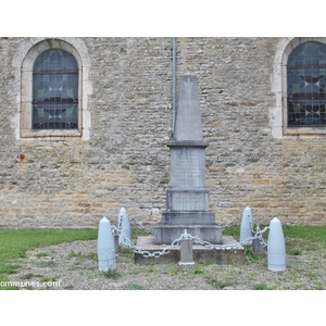 le monument aux morts