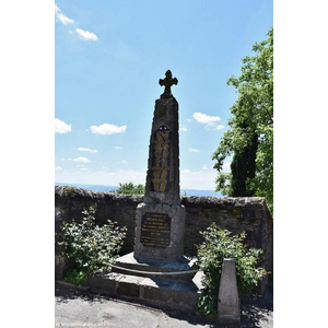 le monument aux morts