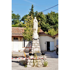 le monument aux morts