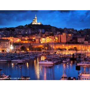 Photo de la Ville de Marseille avec au loin la bon...