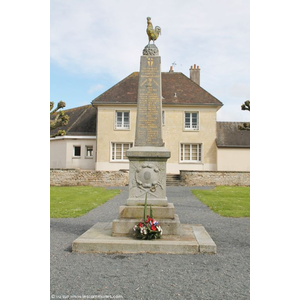 le monument aux morts