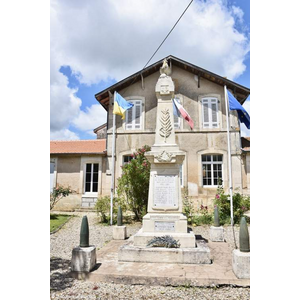 le monument aux morts