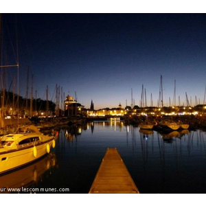 Port de la rochelle de nuit