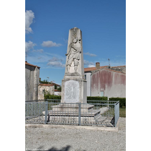 le monument aux morts