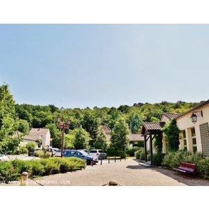 Le Village