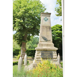 le monument aux morts 