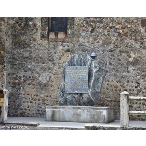 le monument aux morts