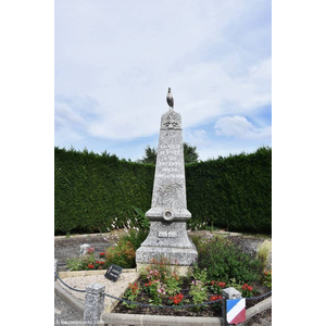 le monument aux morts