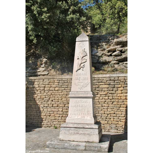 le monument aux morts