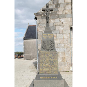 le monument aux morts