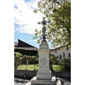 le Monument Aux Morts 