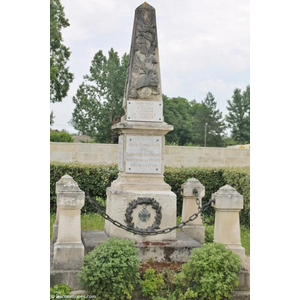 le monument aux morts