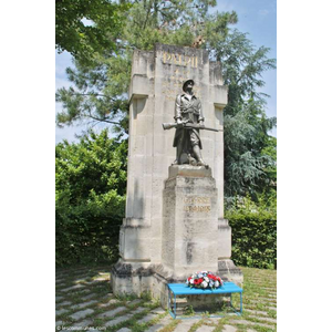 le monument aux morts