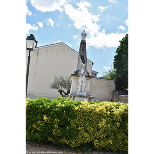 le Monument Aux Morts 