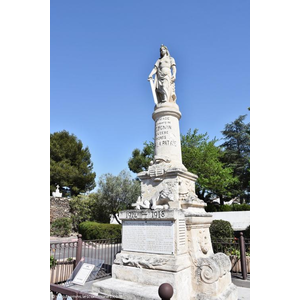 le Monument Aux Morts 