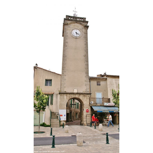 Le Village ( La Tour de L Horloge )