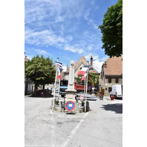 le Monument Aux Morts 