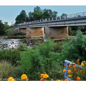 Parcey.Jura.pont sur la Loue.