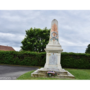 le monument aux morts