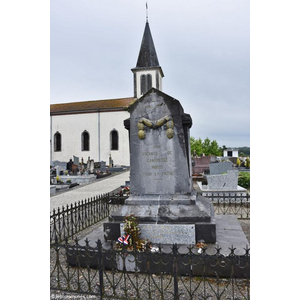 le monument aux morts