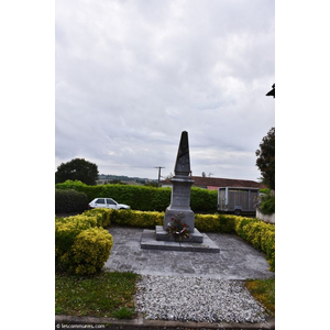 le monument aux morts