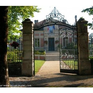 La Mairie, place de l Eglise