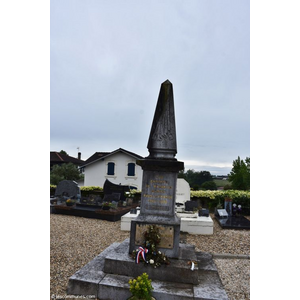 le monument aux morts