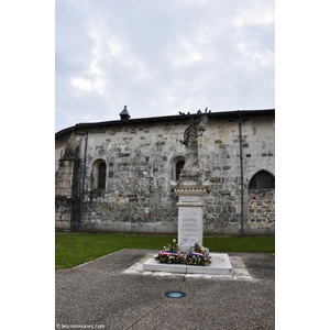 le monument aux morts