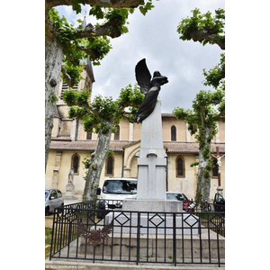 le monument aux morts