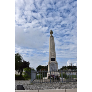 le monument aux morts