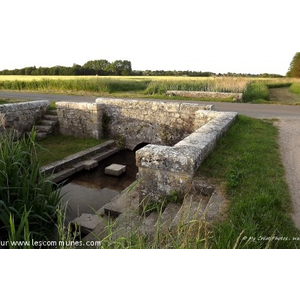 Ancien lavoir .