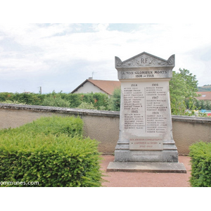 le monument aux morts