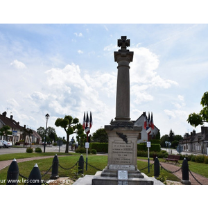 le Monument Aux Morts