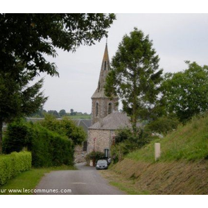 
L entrée de la commune du Petit-Celland, avec son église.