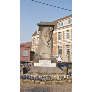 le monument aux morts