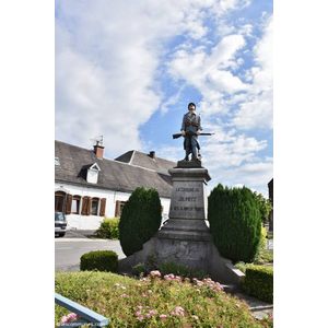 le monument aux morts