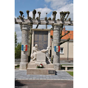 le monument aux morts