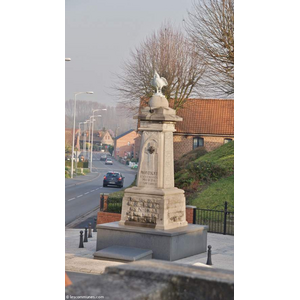 le monument aux morts